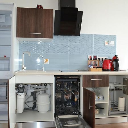 In The Sky Apartment Киев Экстерьер фото