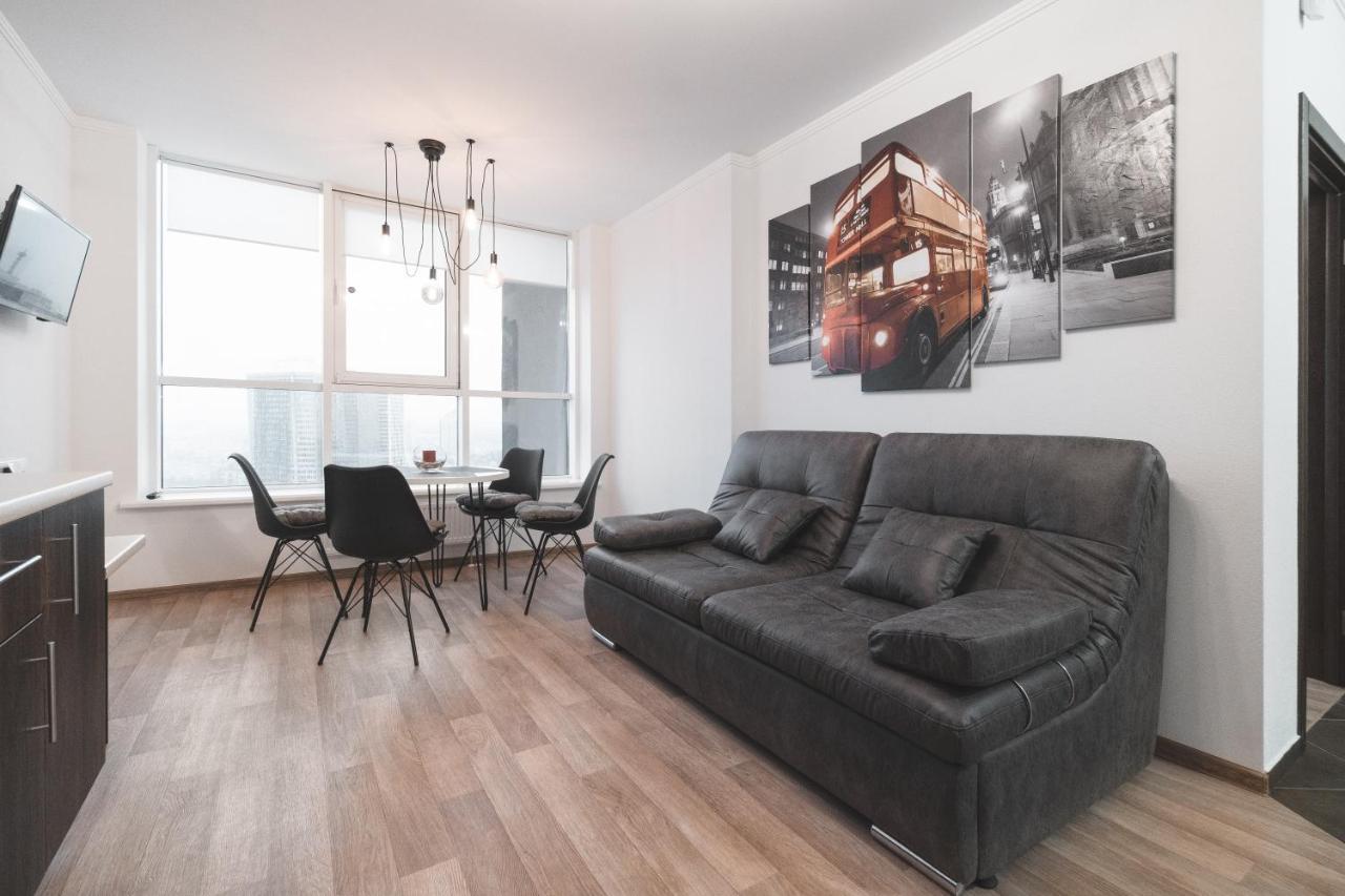 In The Sky Apartment Киев Экстерьер фото