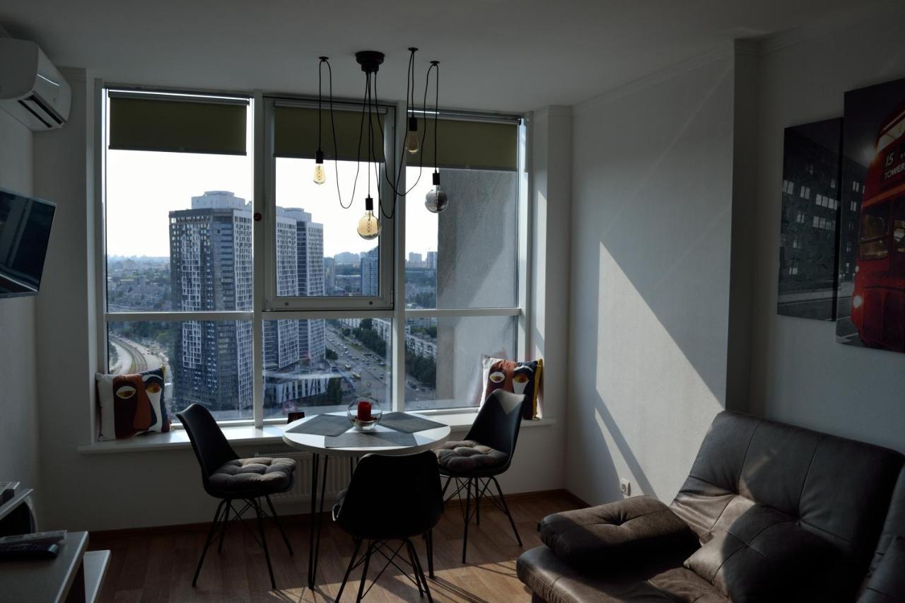 In The Sky Apartment Киев Экстерьер фото